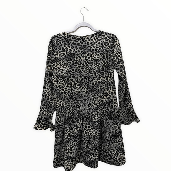 Molly Bracken, Women’s Leopard/ Cheetah Print Dress, Bell Sleeves, Drop Waist XS - Picture 2 of 9